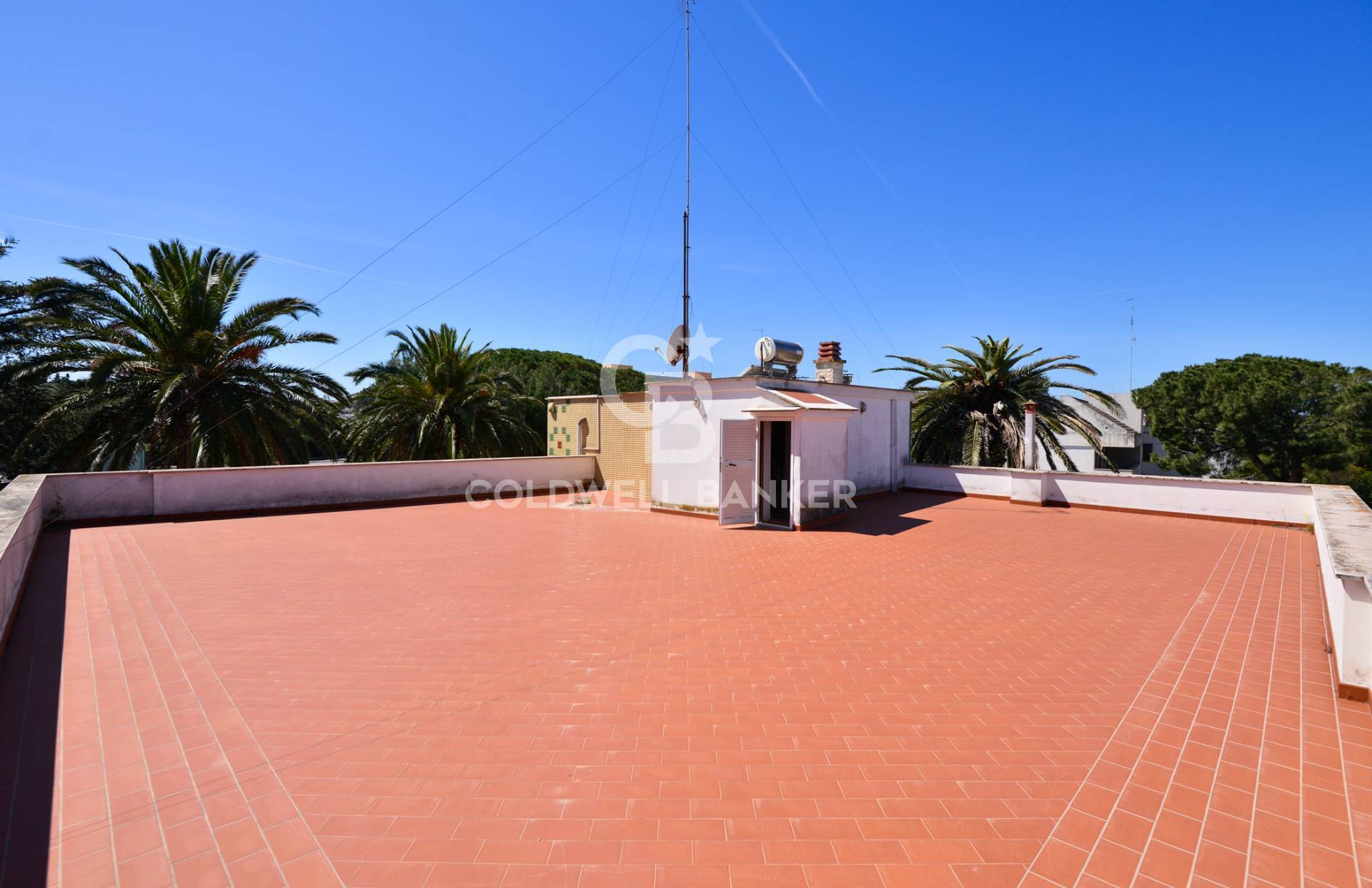 VIA NAPOLI, Bari, Bari, 70100, IT, 6 Bedrooms Bedrooms, ,4 BathroomsBathrooms,Residential,For Sale,VIA NAPOLI,1445794