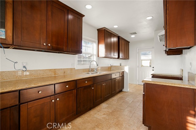 South Gate, California, 90280, United States, 3 Bedrooms Bedrooms, ,2 BathroomsBathrooms,Residential,For Sale,1974979