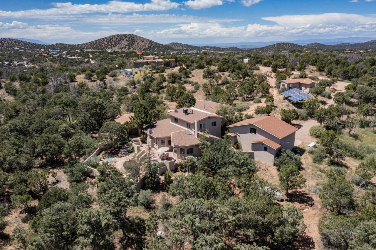 30 Apache Creek, Santa Fe, New Mexico, 87505, United States, 5 Bedrooms Bedrooms, ,4 BathroomsBathrooms,Residential,For Sale,30 Apache Creek,1591905