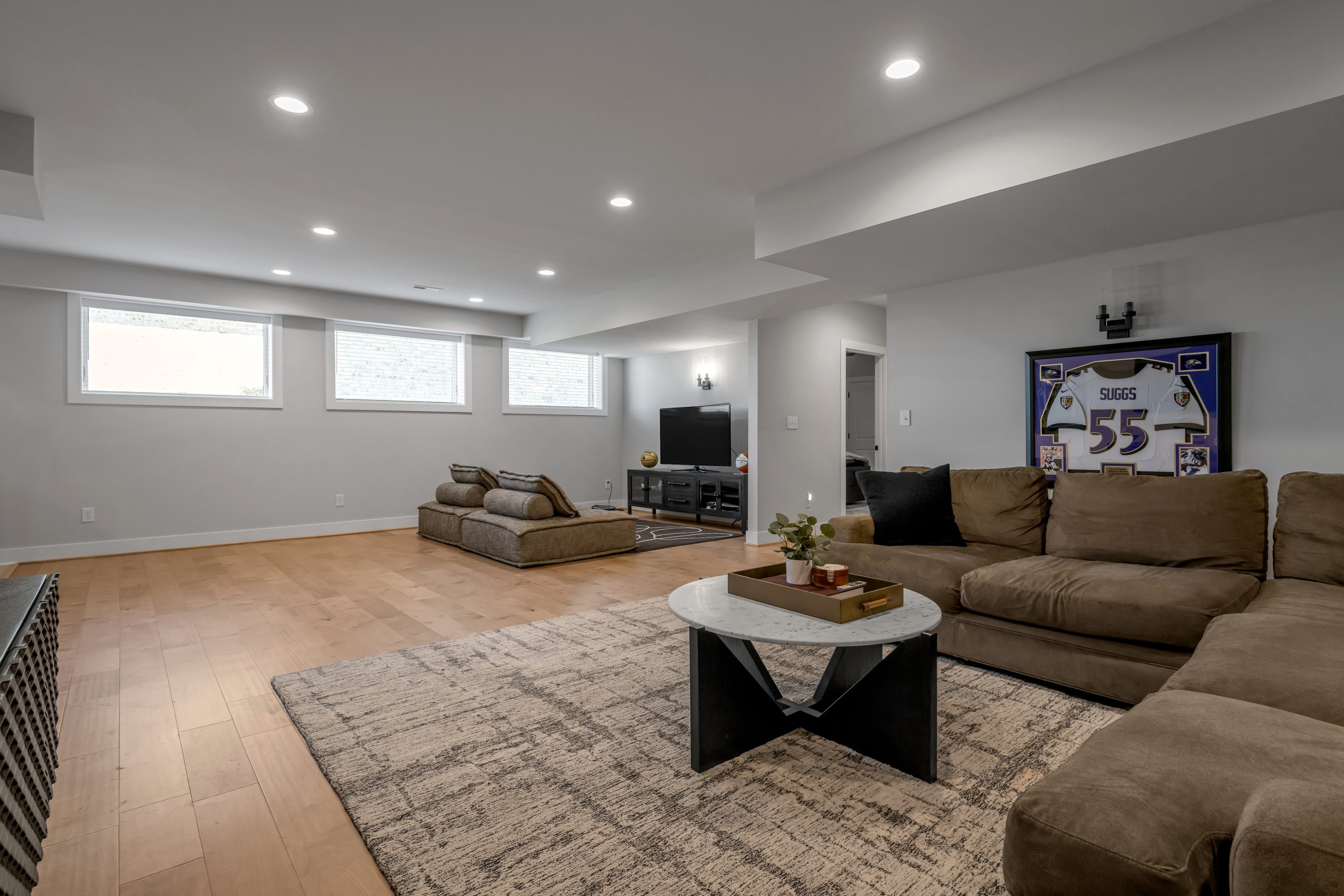  2429 Lorenzo Way - 物件實景