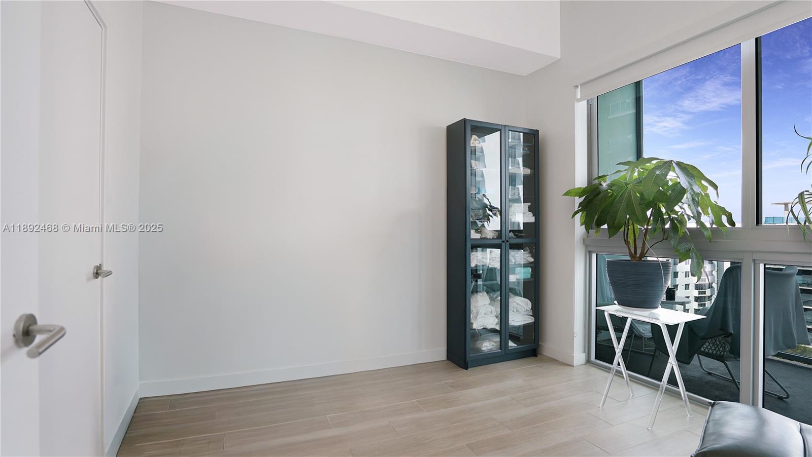 Miami, Florida, 33129, United States, 2 Bedrooms Bedrooms, ,2 BathroomsBathrooms,Residential,For Sale,1961271