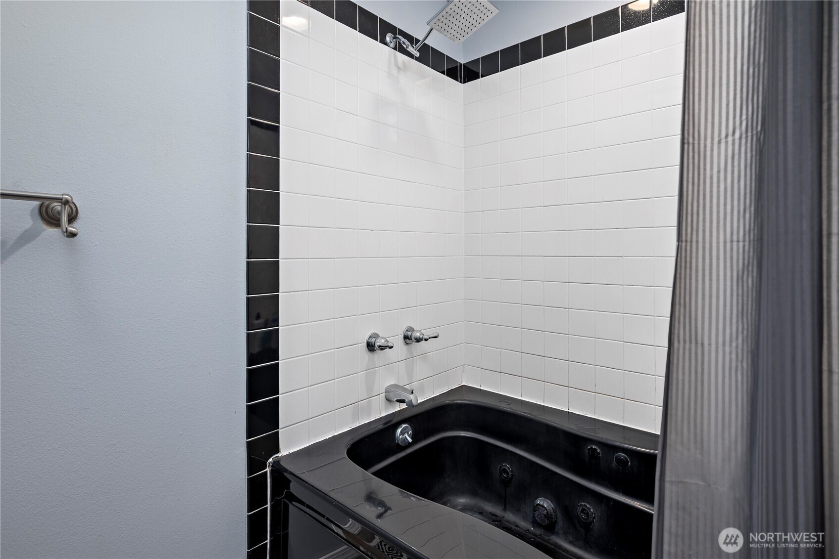 Oak Harbor, Washington, 98277, United States, 5 Bedrooms Bedrooms, ,2 BathroomsBathrooms,Residential,For Sale,2000673