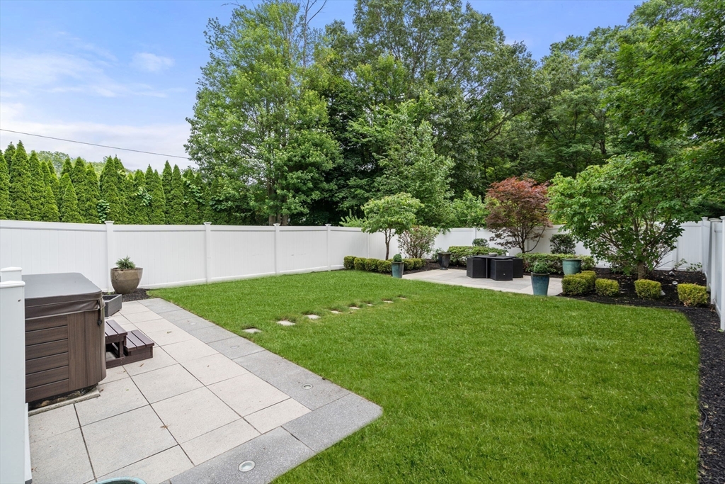Natick, Massachusetts, 01760, United States, 3 Bedrooms Bedrooms, ,3 BathroomsBathrooms,Residential,For Sale,1941867
