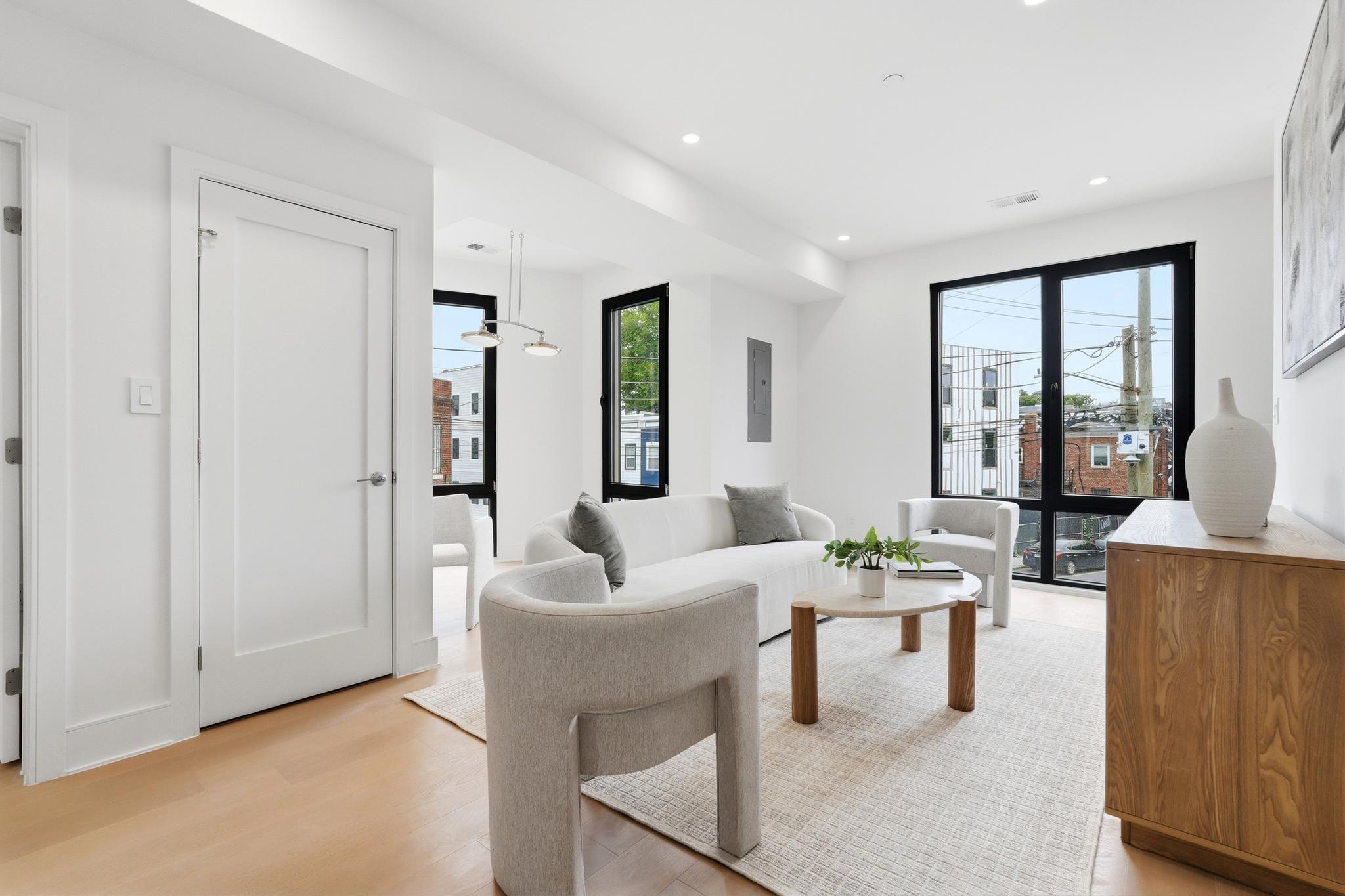  1850 Capitol Avenue NE, Washington, DC, 20002 - 物件實景