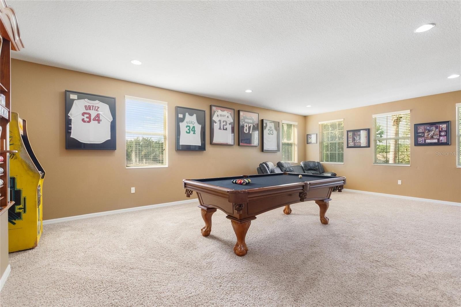 AUBURNDALE, Florida, 33823, United States, 5 Bedrooms Bedrooms, ,5 BathroomsBathrooms,Residential,For Sale,1986097