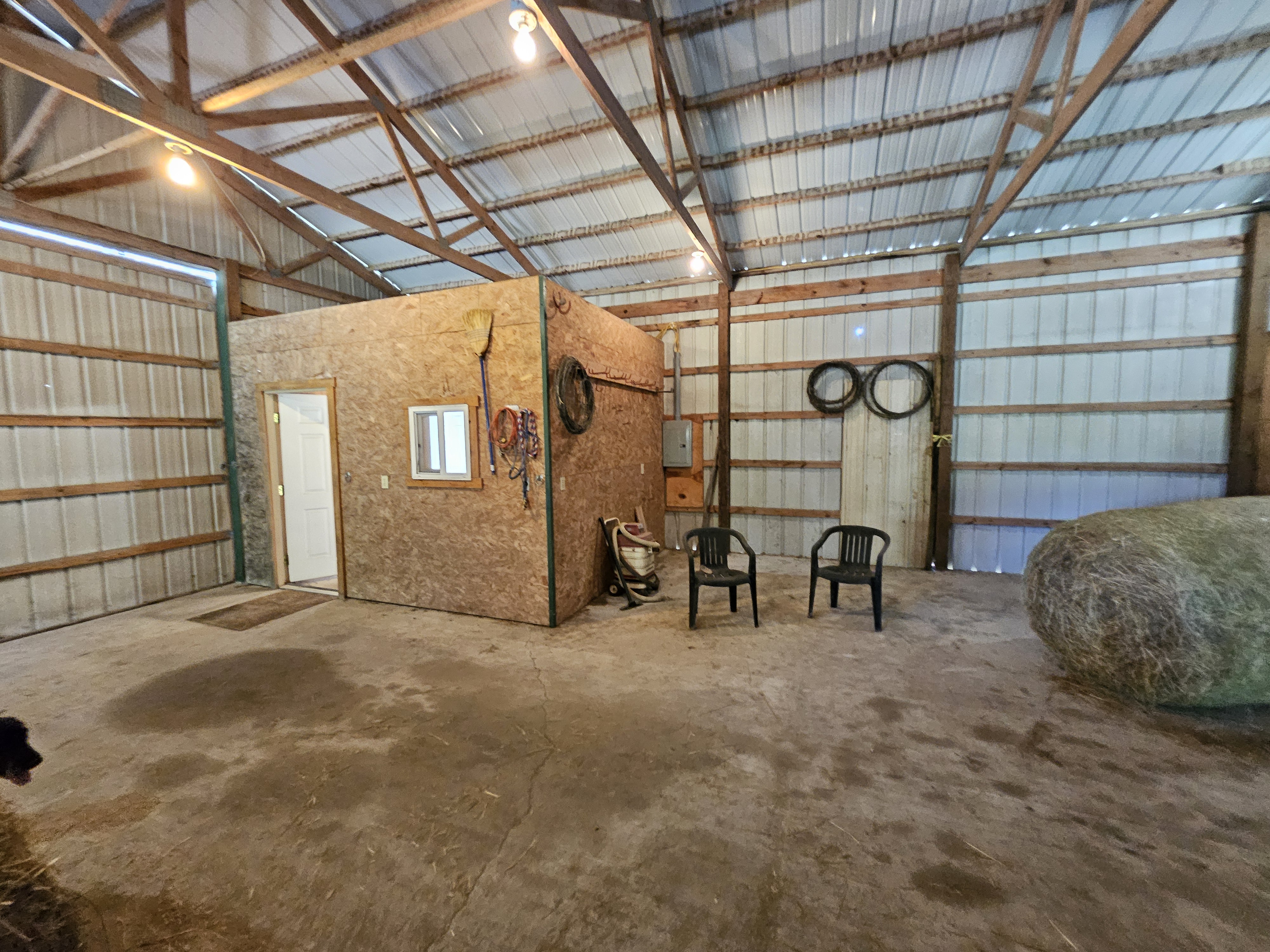 Aurora, Missouri, 65605, United States, 4 Bedrooms Bedrooms, ,2 BathroomsBathrooms,Residential,For Sale,1984470