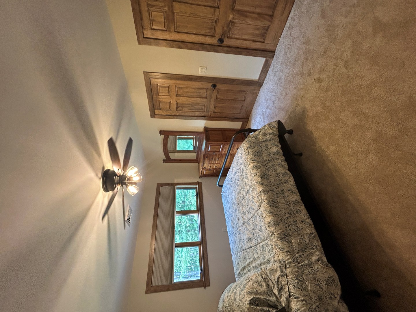 Paupack, Pennsylvania, 18451, United States, 5 Bedrooms Bedrooms, ,4 BathroomsBathrooms,Residential,For Sale,1941023