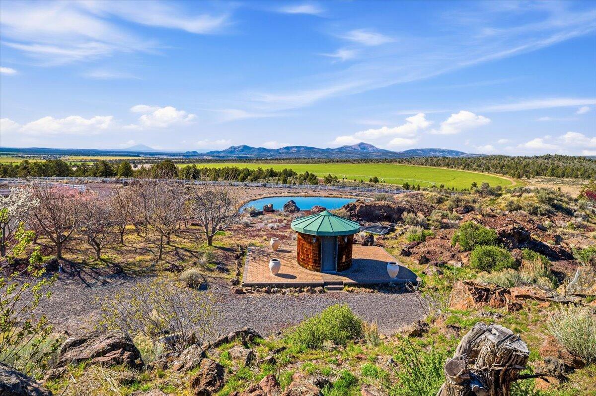 Powell Butte, Oregon, 97753, United States, 6 Bedrooms Bedrooms, ,5 BathroomsBathrooms,Residential,For Sale,2036948