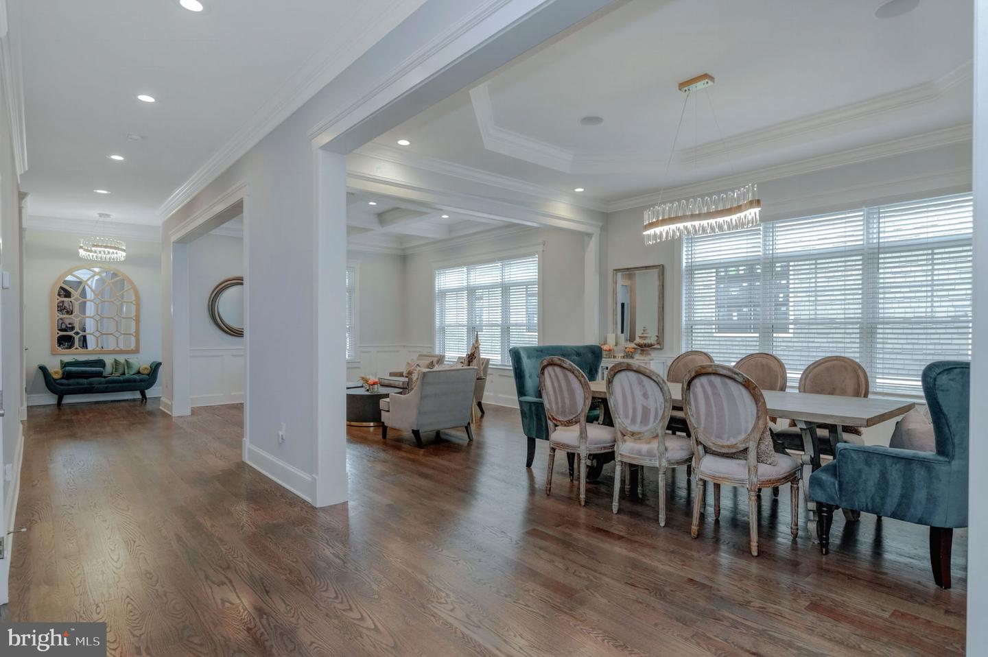 Fairfax, Virginia, 22030, United States, 6 Bedrooms Bedrooms, ,7 BathroomsBathrooms,Residential,For Sale,1997396