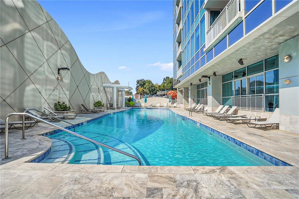 Atlanta, Georgia, 30326, United States, 2 Bedrooms Bedrooms, ,3 BathroomsBathrooms,Residential,For Sale,1949751