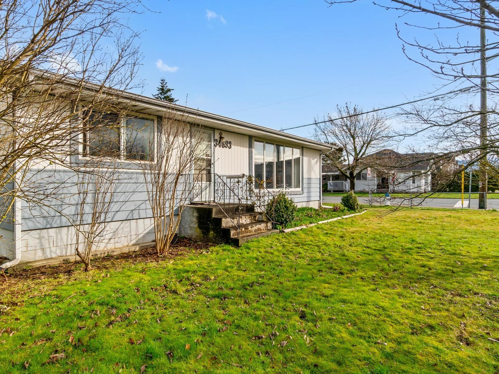 ABBOTSFORD, British Columbia, V2S 8C1, CA, 2 Bedrooms Bedrooms, ,1 BathroomBathrooms,Residential,For Sale,1837124