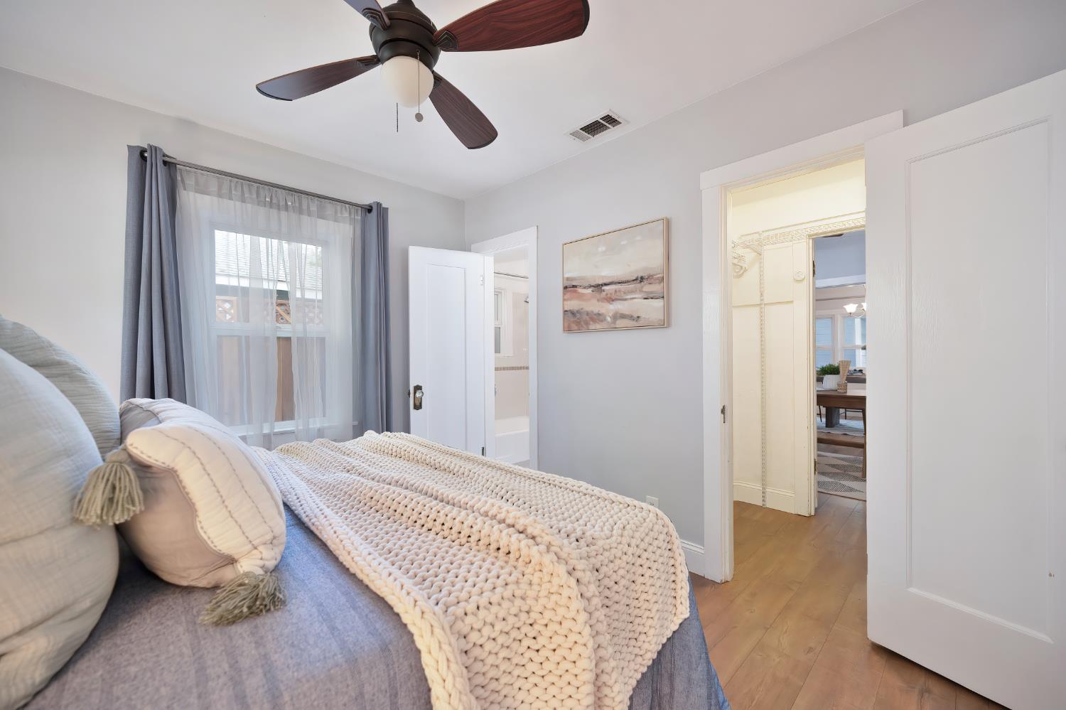 Sacramento, California, 95817, United States, 2 Bedrooms Bedrooms, ,1 BathroomBathrooms,Residential,For Sale,1991606