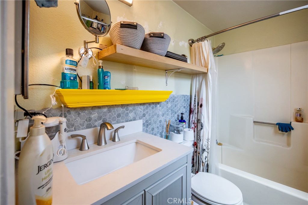 Paso Robles, California, 93446, United States, 2 Bedrooms Bedrooms, ,2 BathroomsBathrooms,Residential,For Sale,1977542