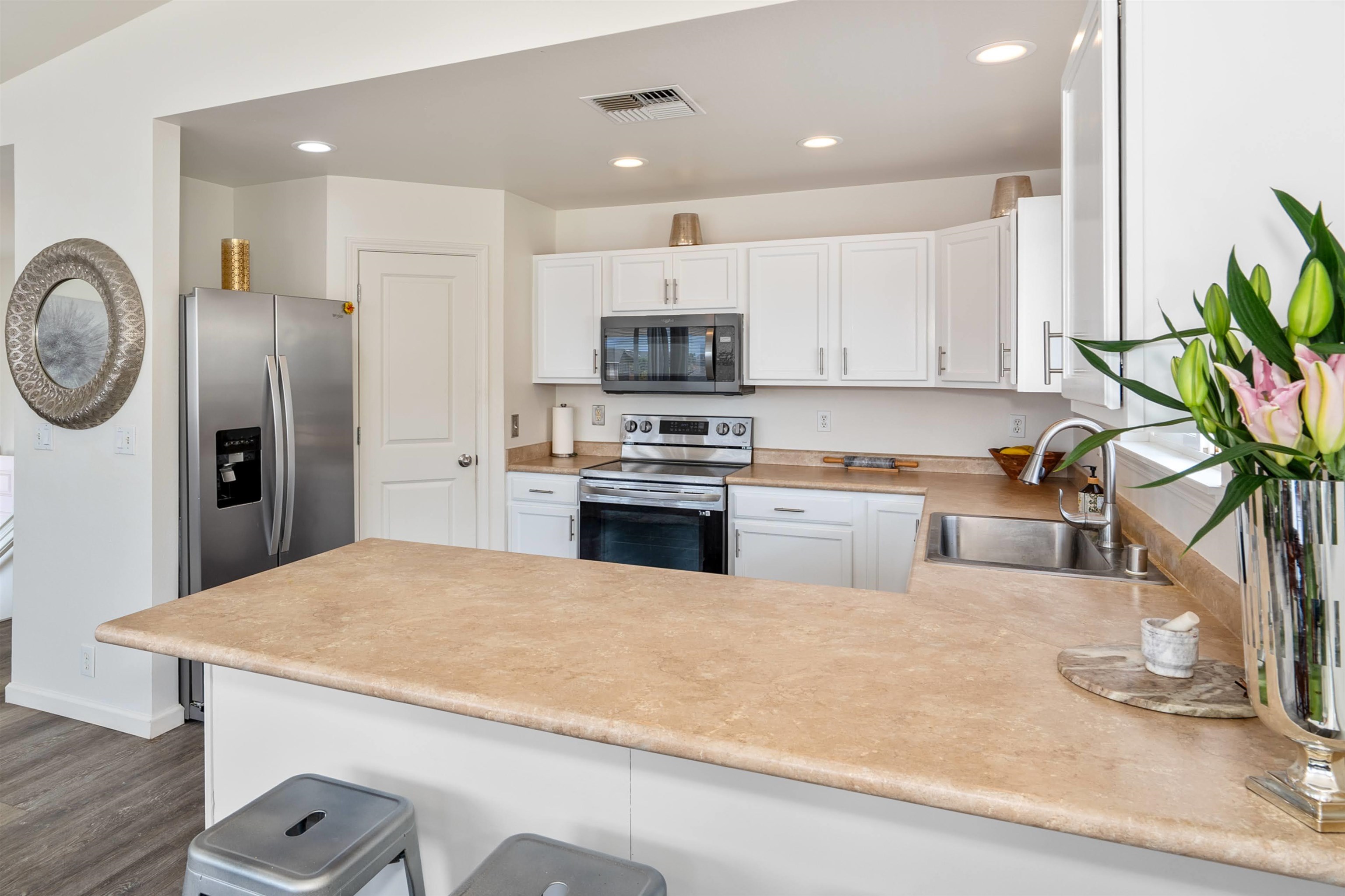 Wailuku, Hawaii, 96793, United States, 4 Bedrooms Bedrooms, ,3 BathroomsBathrooms,Residential,For Sale,1989485