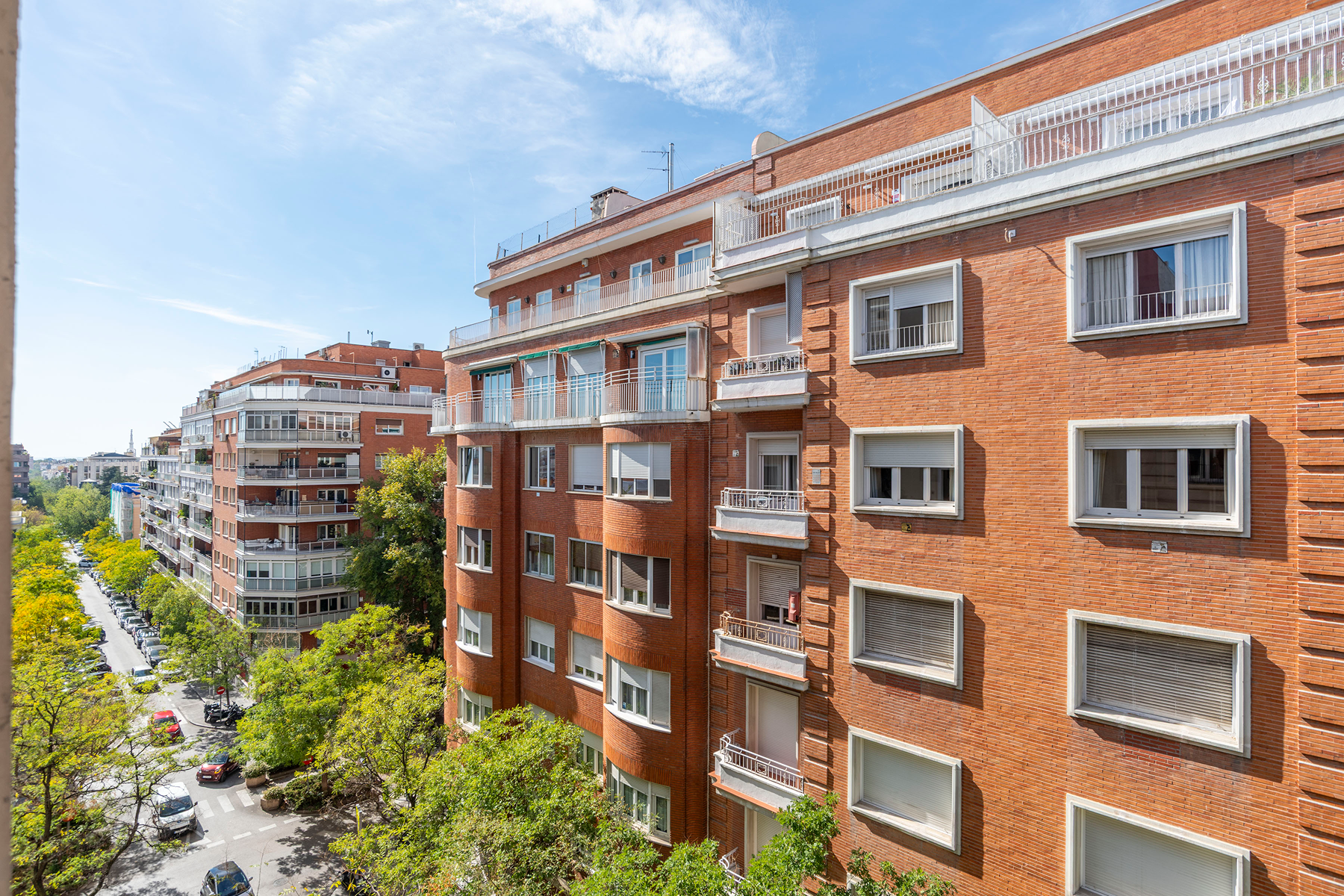  Castelló, Salamanca: An exterior gem to create your dream residence - 物件實景