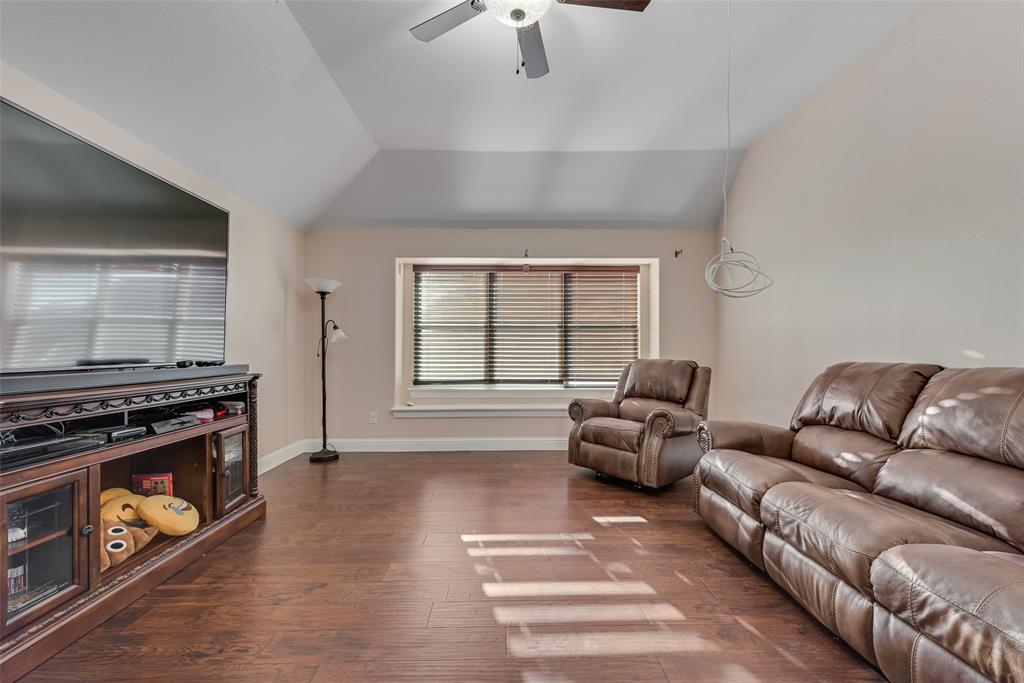 Mansfield, Texas, 76063, United States, 5 Bedrooms Bedrooms, ,4 BathroomsBathrooms,Residential,For Sale,2005419