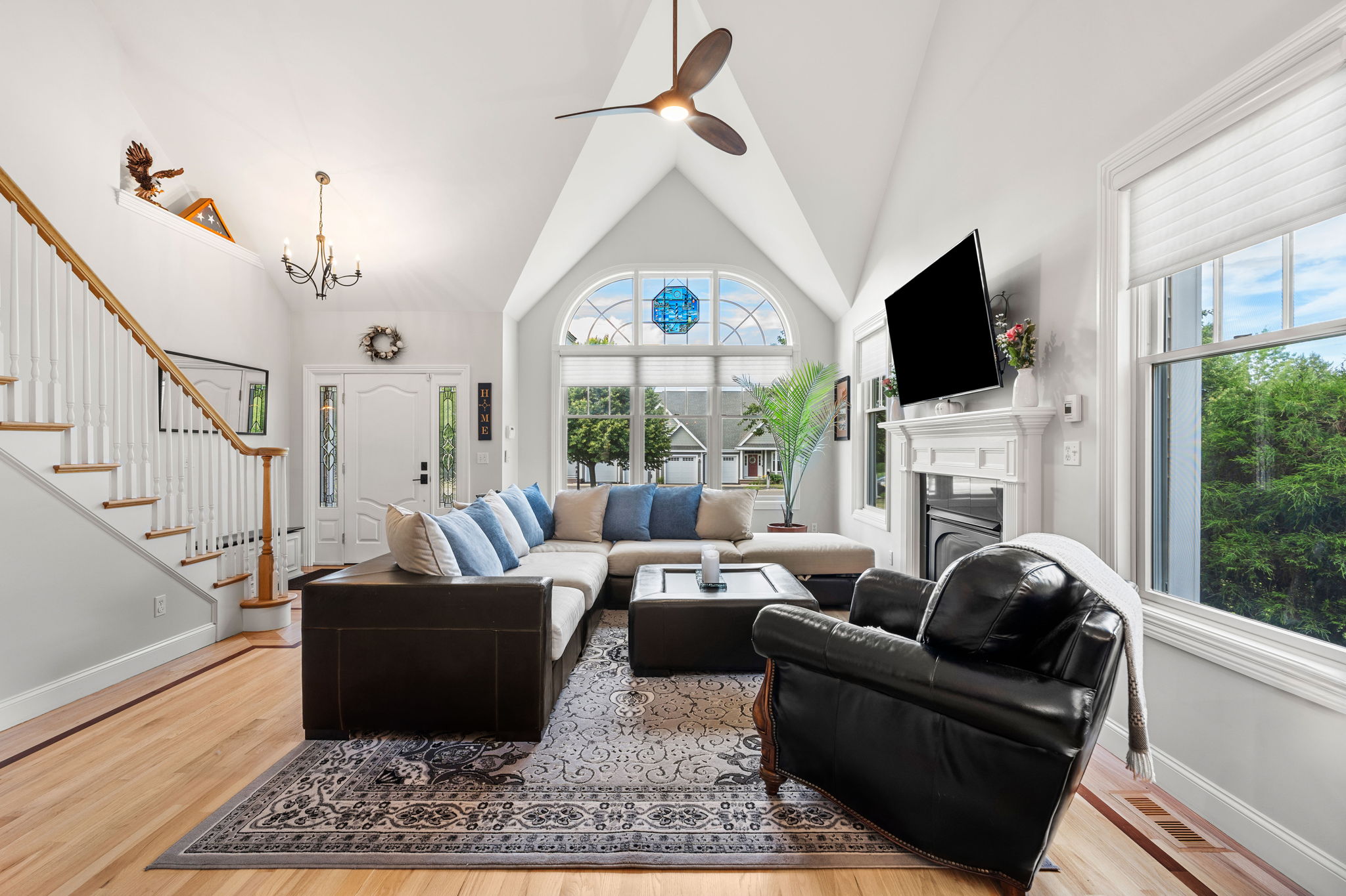  11 Riverview Hts, Amesbury, MA, 01913 - 物件實景