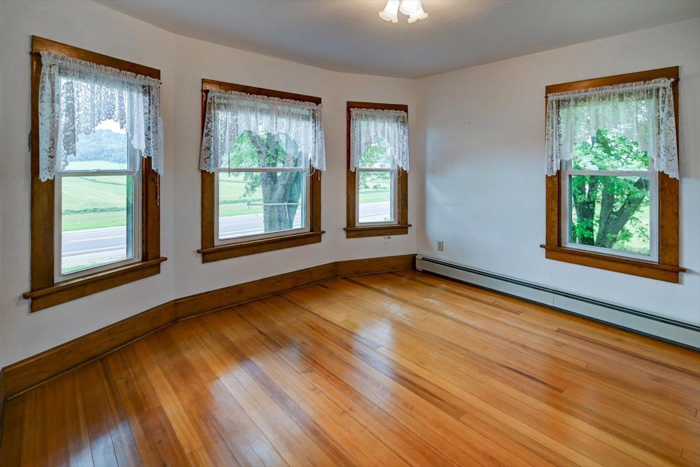 Mazomanie, Wisconsin, 53560, United States, 4 Bedrooms Bedrooms, ,2 BathroomsBathrooms,Residential,For Sale,1902968