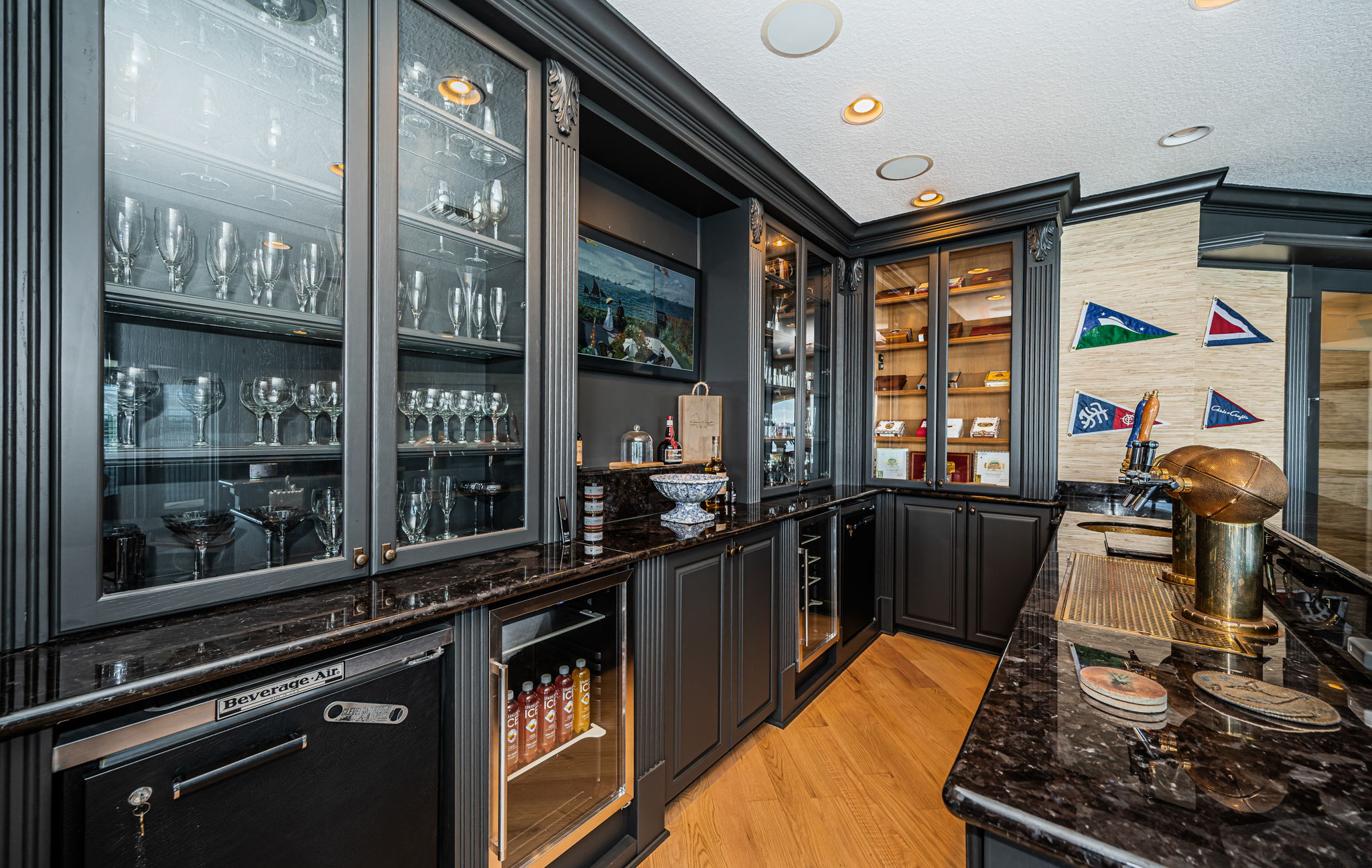 St Petersburg, Florida, 33707, United States, 5 Bedrooms Bedrooms, ,5 BathroomsBathrooms,Residential,For Sale,2007772