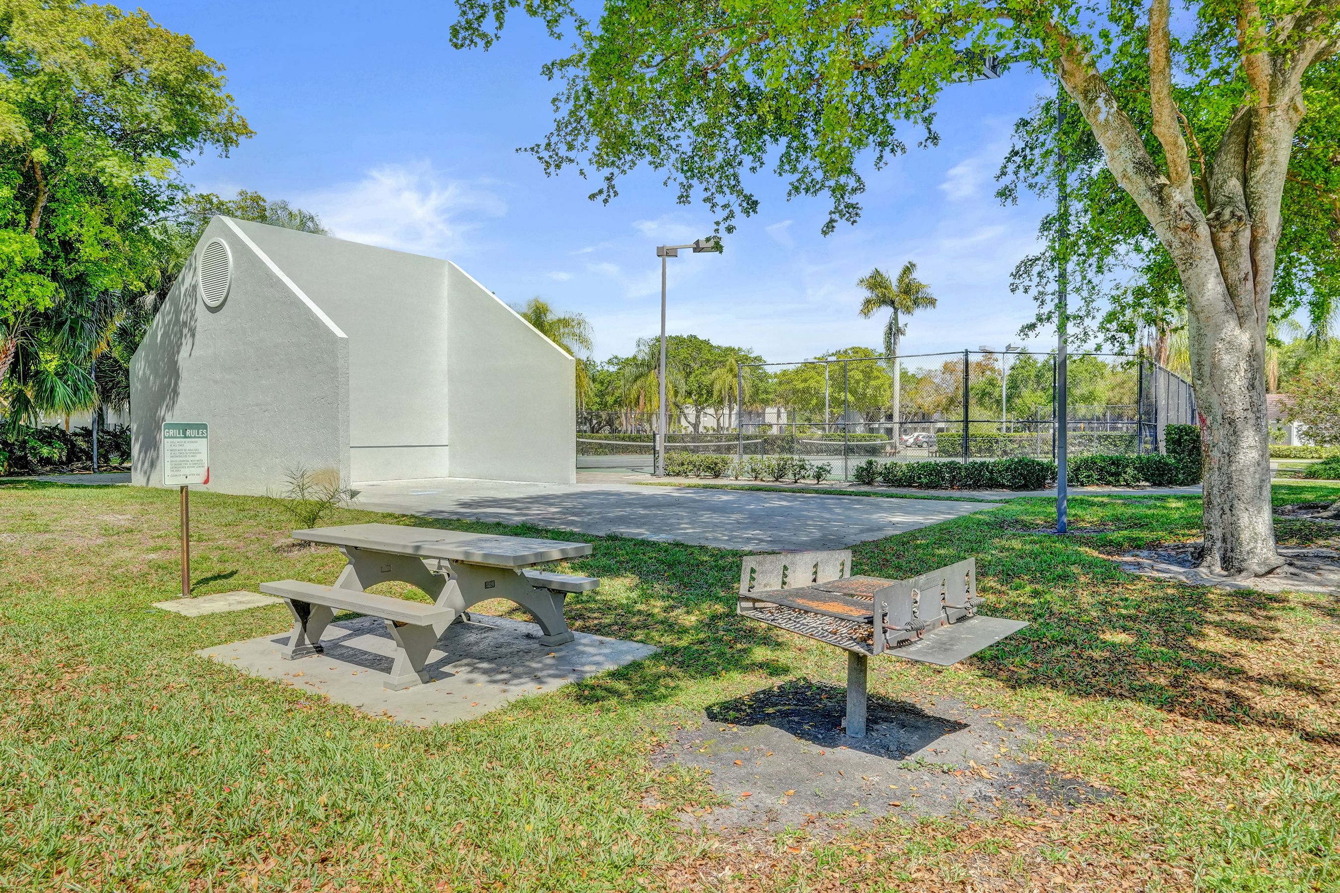  801 Lyons Road, Coconut Creek, FL, 33063 - 物件實景