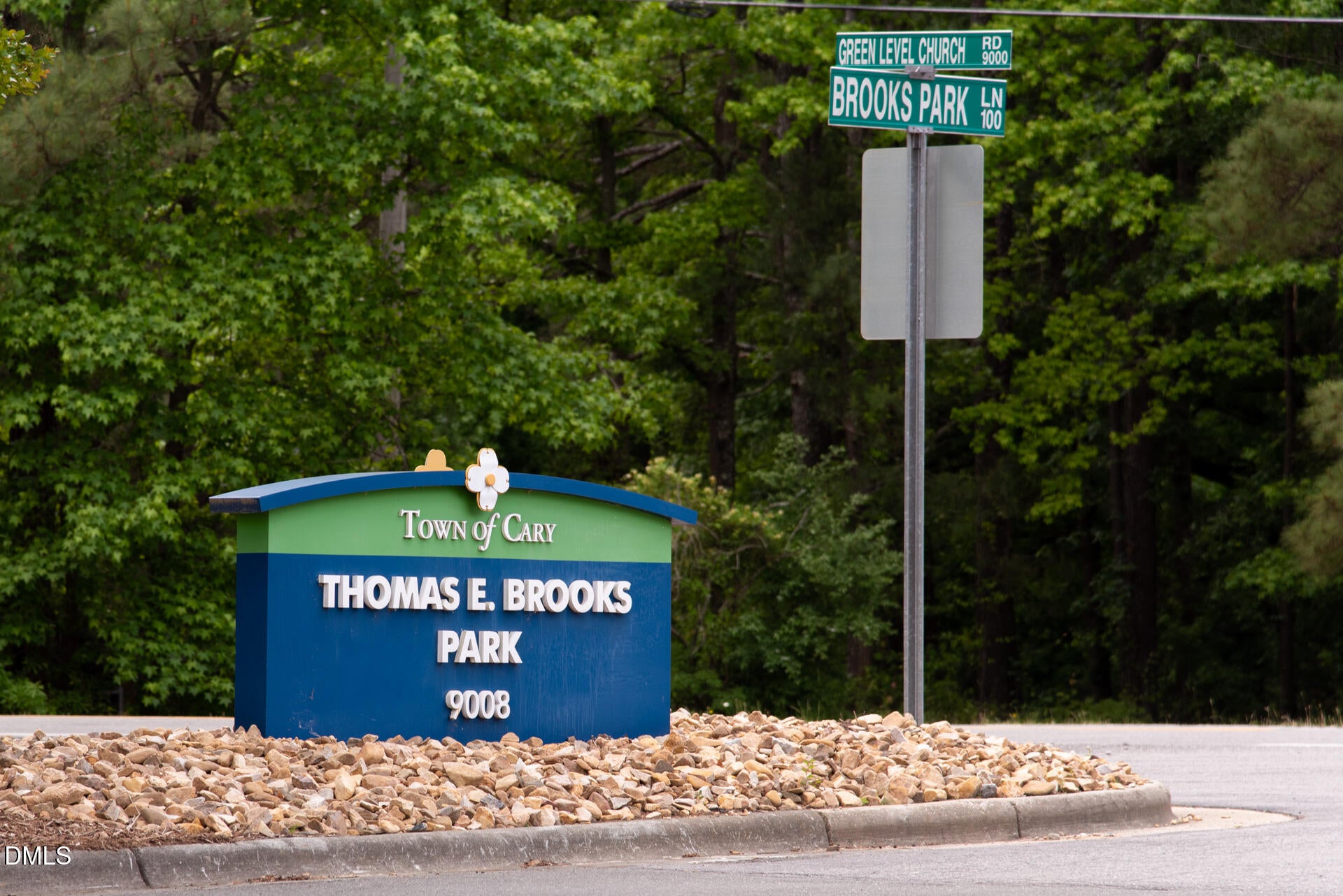 Cary, North Carolina, 27519, United States, 5 Bedrooms Bedrooms, ,5 BathroomsBathrooms,Residential,For Sale,2001789