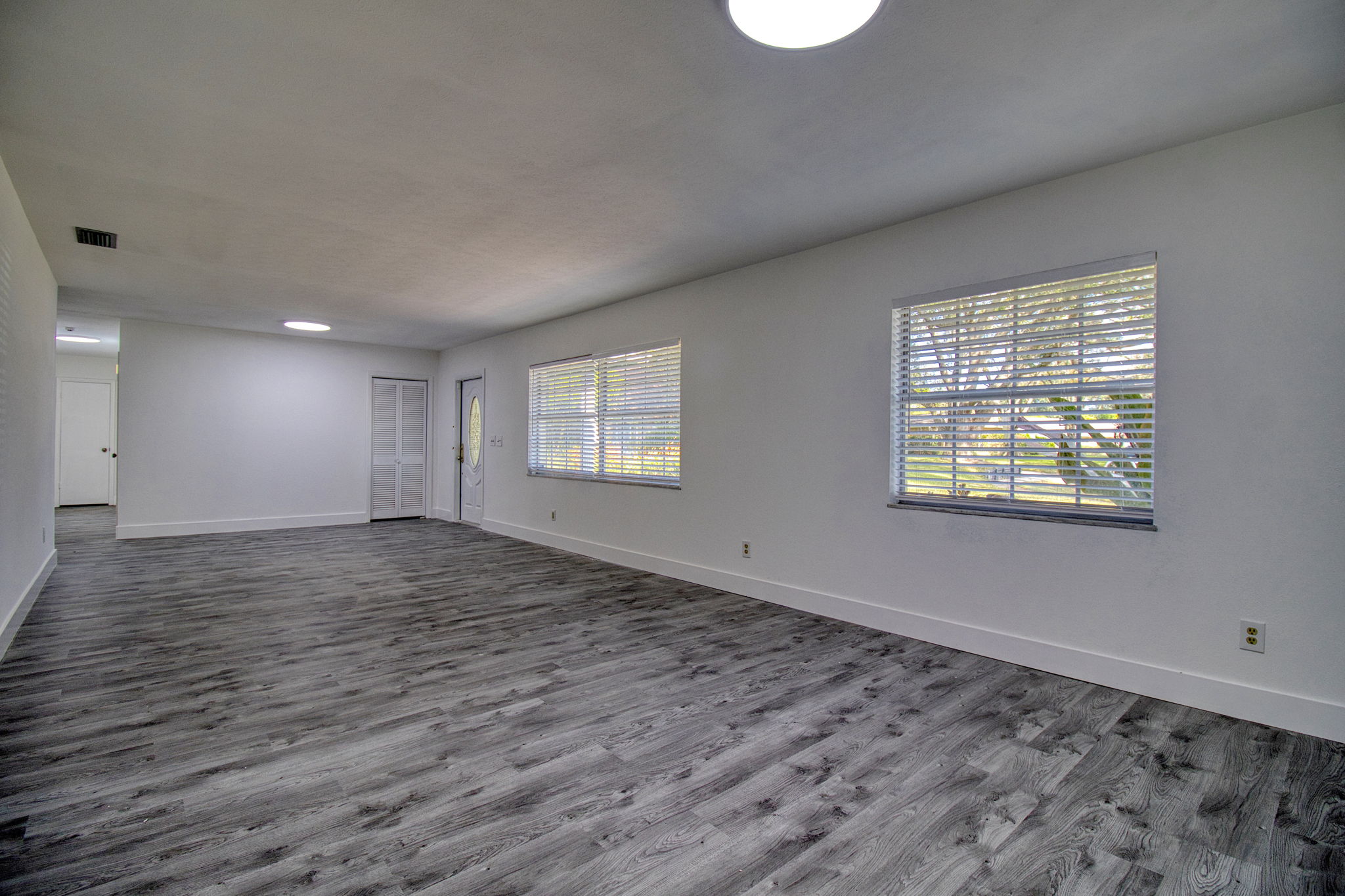 Tampa, Florida, 33613, United States, 4 Bedrooms Bedrooms, ,1 BathroomBathrooms,Residential,For Sale,2006363