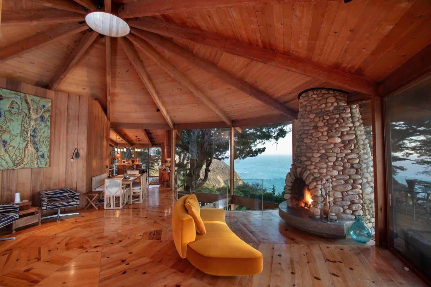 Big Sur, California, 93920, United States, 4 Bedrooms Bedrooms, ,4 BathroomsBathrooms,Residential,For Sale,1956909
