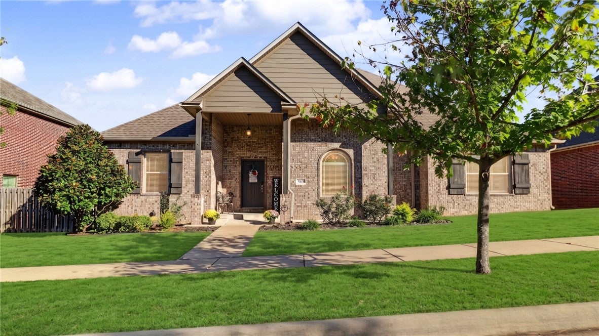 History St, Fayetteville, AR 72701
