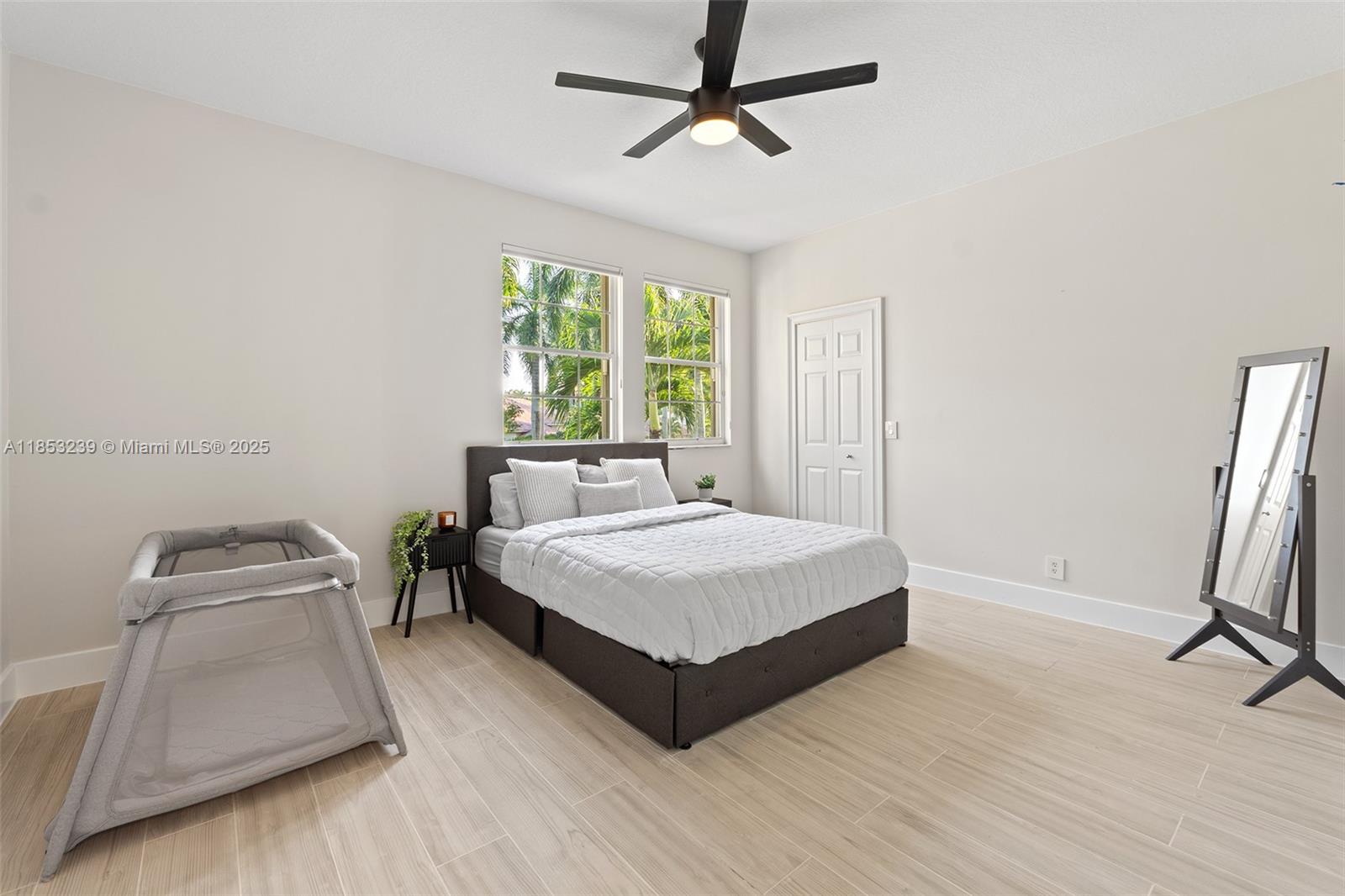 Weston, Florida, 33327, United States, 5 Bedrooms Bedrooms, ,6 BathroomsBathrooms,Residential,For Sale,1919791