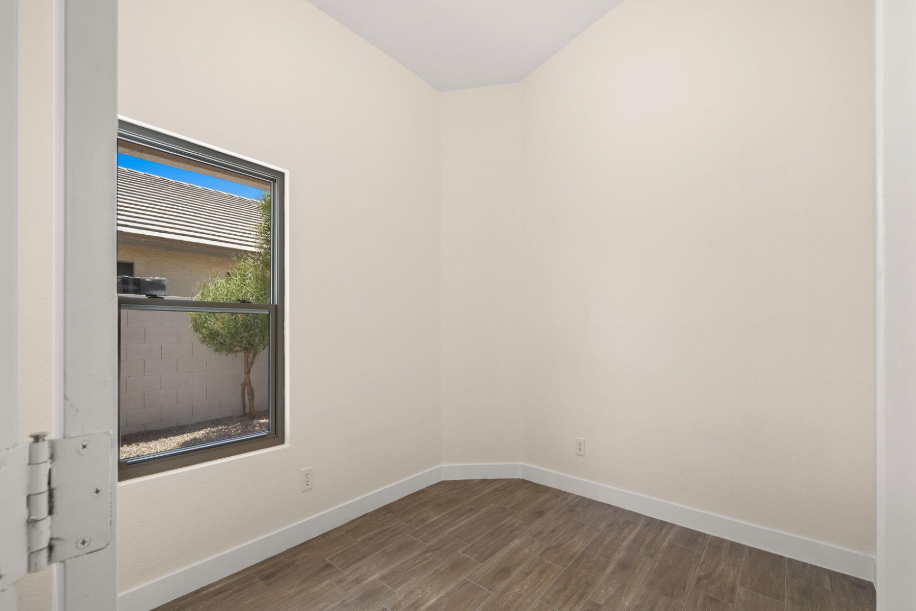  8241 E Portobello Avenue  Mesa, AZ - 物件實景
