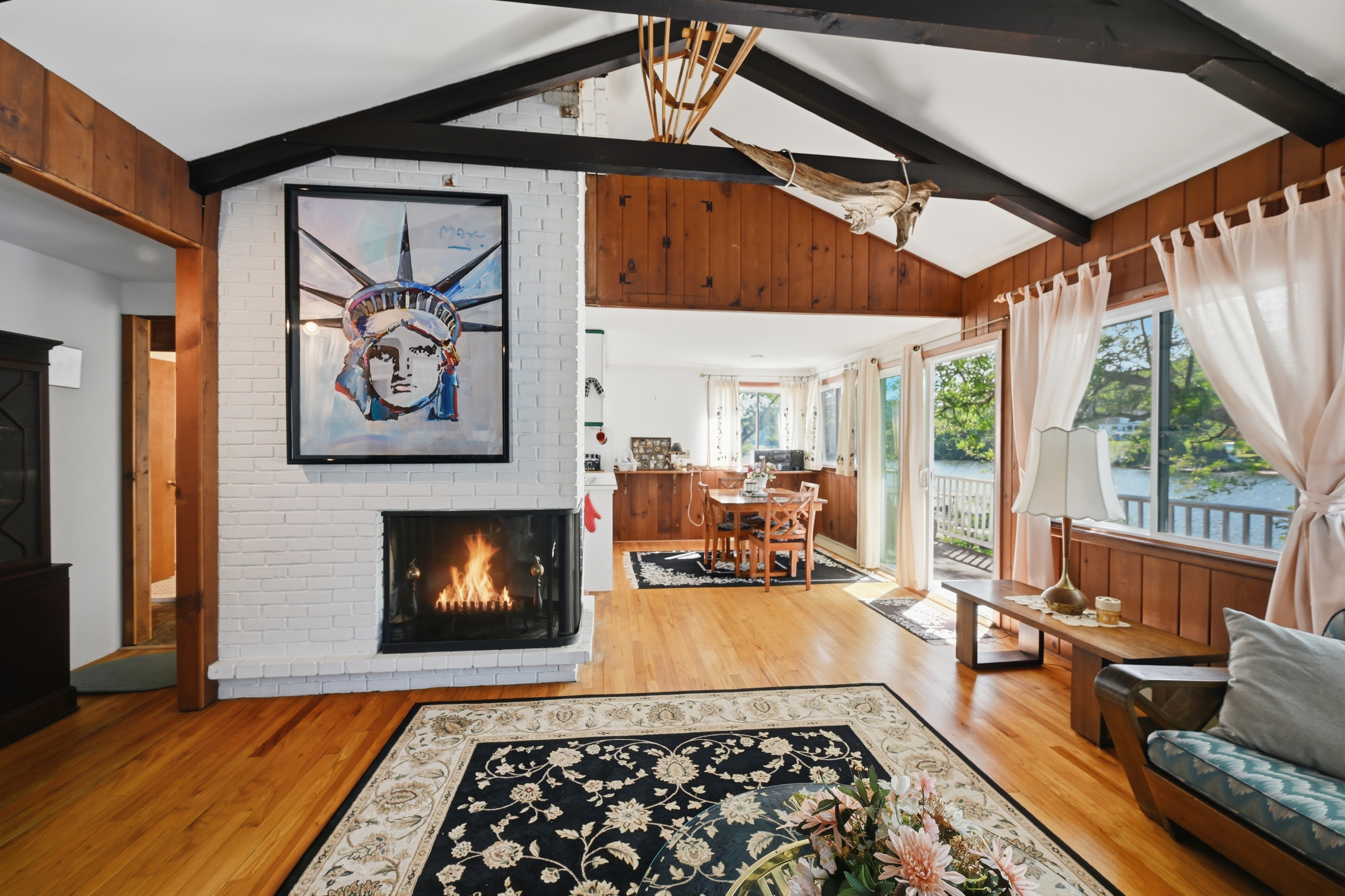  Dual-Home Private Estate with Sweeping Sunset Views on Candlewood Isle - 物件實景