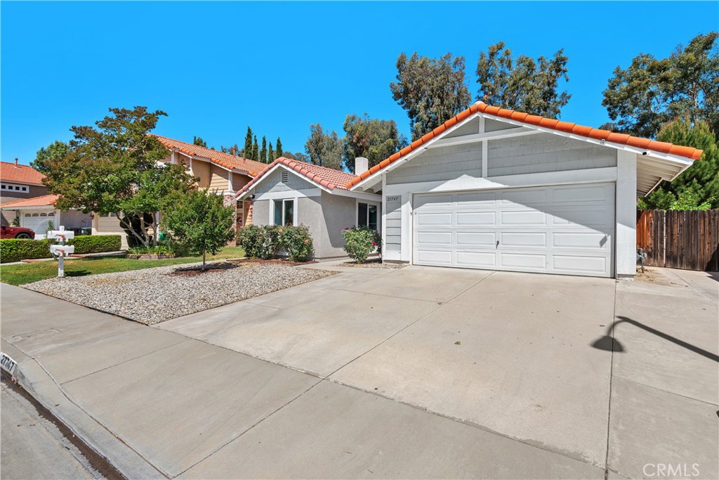 Castaic, California, 91384, United States, 4 Bedrooms Bedrooms, ,2 BathroomsBathrooms,Residential,For Sale,1896479