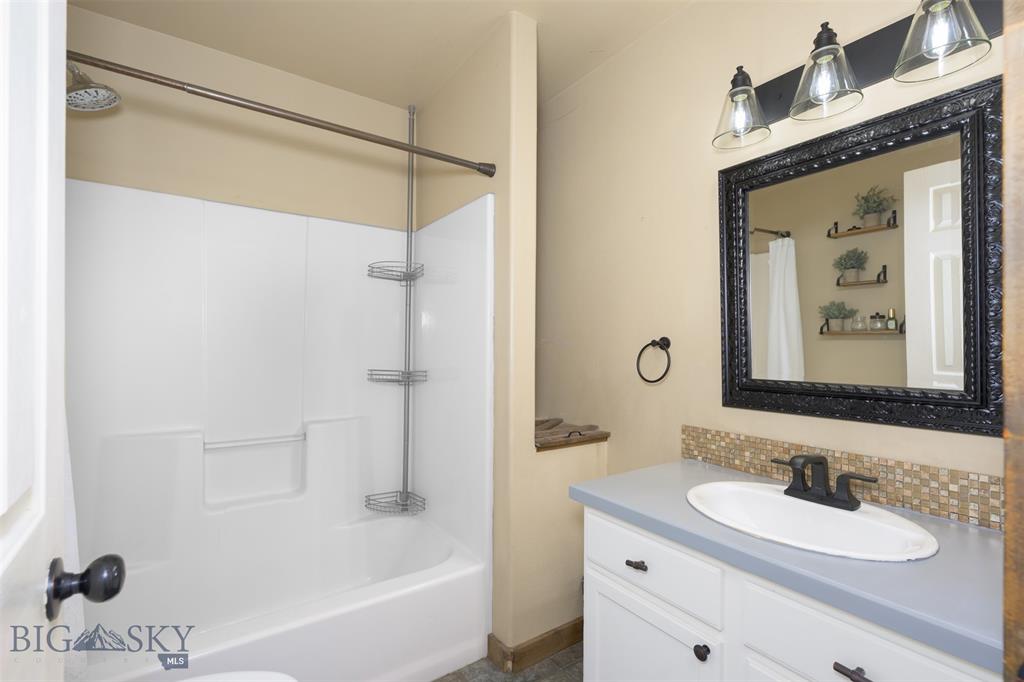 Anaconda, Montana, 59711, United States, 5 Bedrooms Bedrooms, ,3 BathroomsBathrooms,Residential,For Sale,1923651