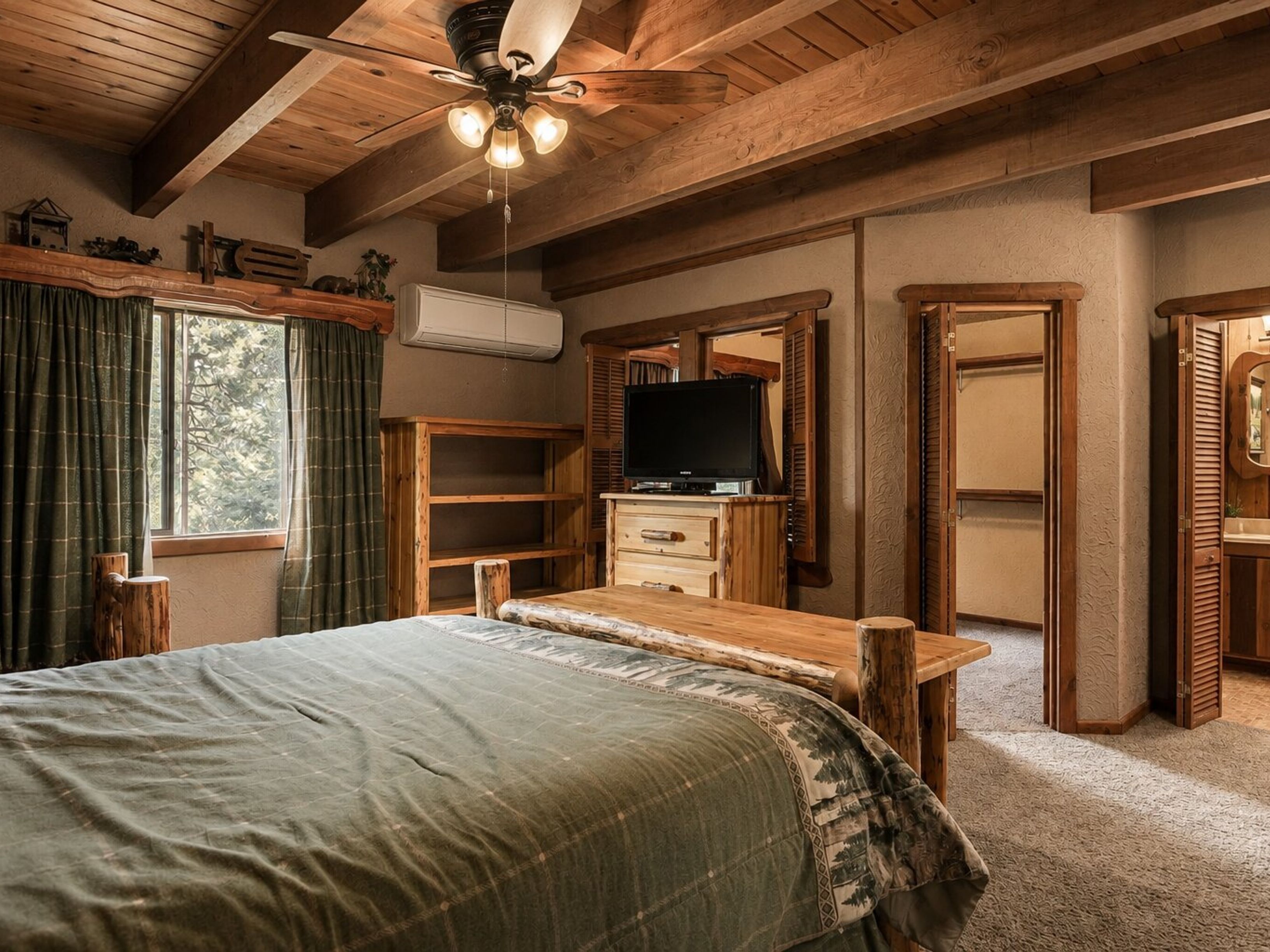  24244 Altdorf Drive, Crestline, CA 92325 - 物件實景
