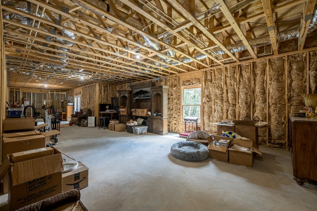 Talking Rock, Georgia, 30175, United States, 3 Bedrooms Bedrooms, ,2 BathroomsBathrooms,Residential,For Sale,1972069