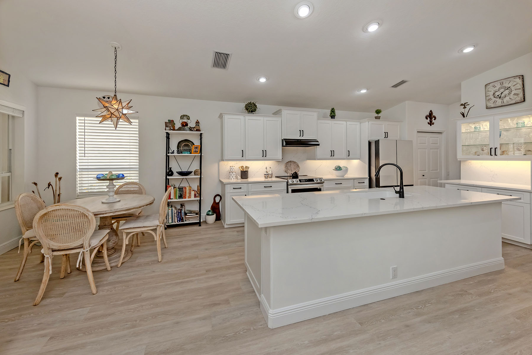  PELICAN POINTE GOLF & COUNTRY CLUB - 物件實景