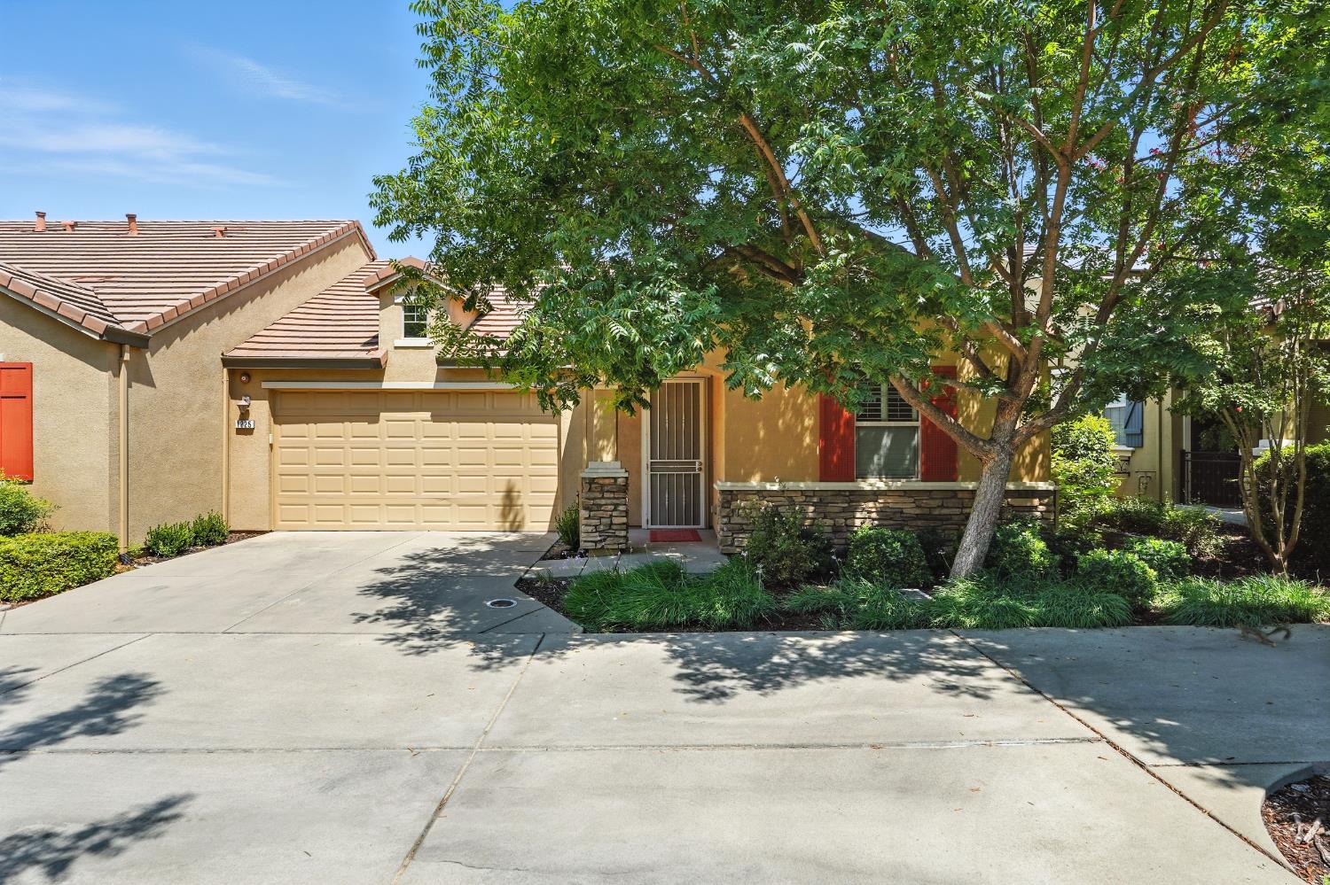 Roseville, California, 95747, United States, 2 Bedrooms Bedrooms, ,2 BathroomsBathrooms,Residential,For Sale,1918071