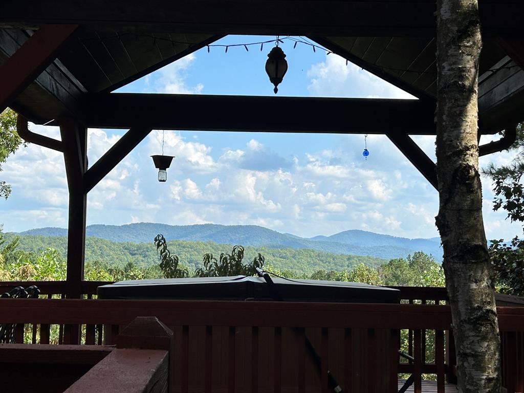 Blue Ridge, Georgia, 30513, United States, 3 Bedrooms Bedrooms, ,3 BathroomsBathrooms,Residential,For Sale,1965953