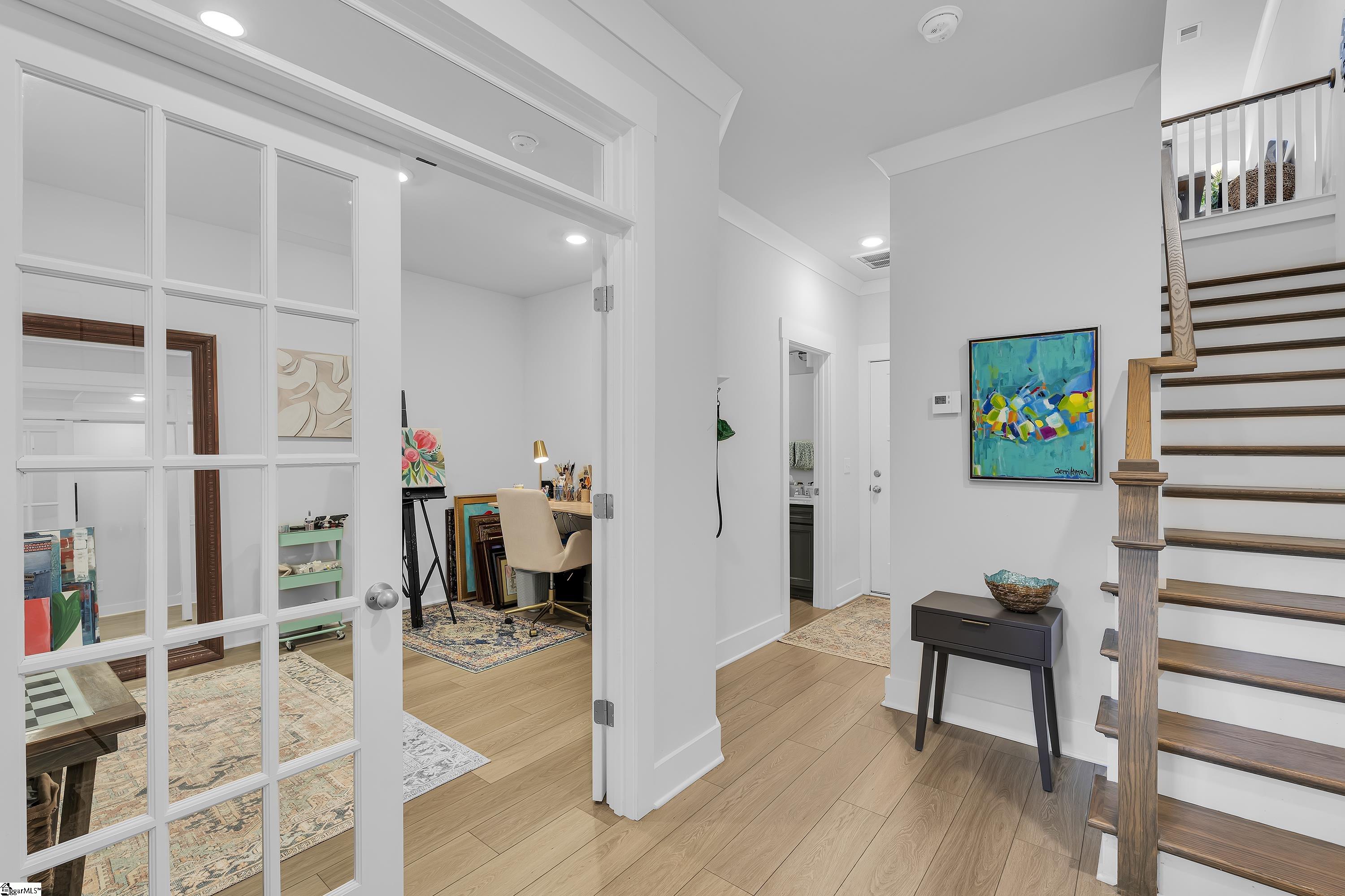 Greenville, South Carolina, 29605, United States, 3 Bedrooms Bedrooms, ,4 BathroomsBathrooms,Residential,For Sale,1958352