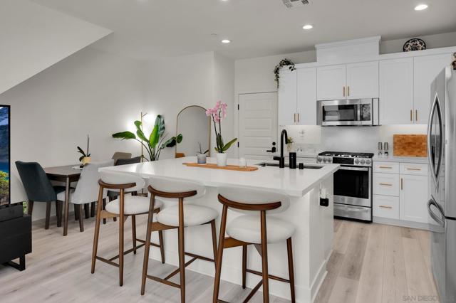 San Diego, California, 92126, United States, 3 Bedrooms Bedrooms, ,3 BathroomsBathrooms,Residential,For Sale,2048065