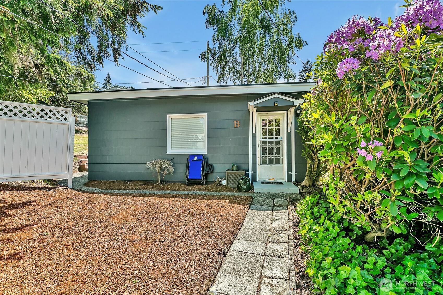 UNIVERSITY PLACE, Washington, 98466, United States, 2 Bedrooms Bedrooms, ,2 BathroomsBathrooms,Residential,For Sale,1969350