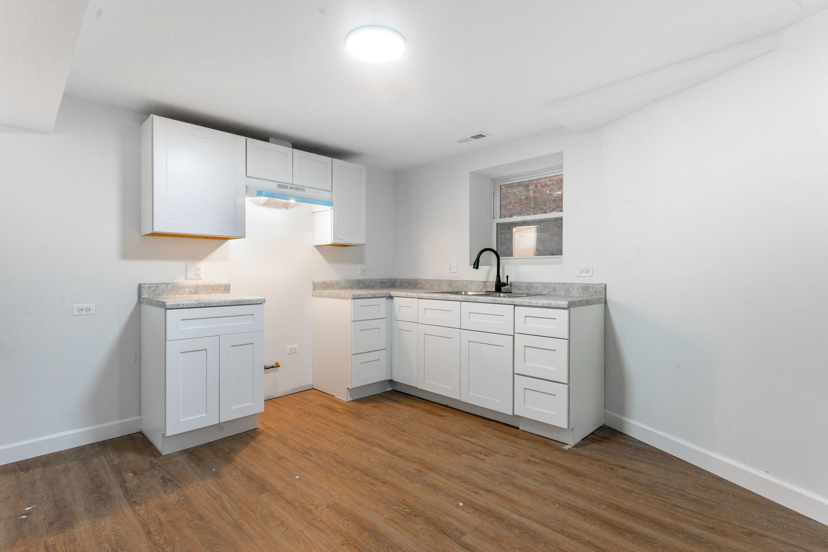 Chicago, Illinois, 60623, United States, 9 Bedrooms Bedrooms, ,Residential,For Sale,1932995
