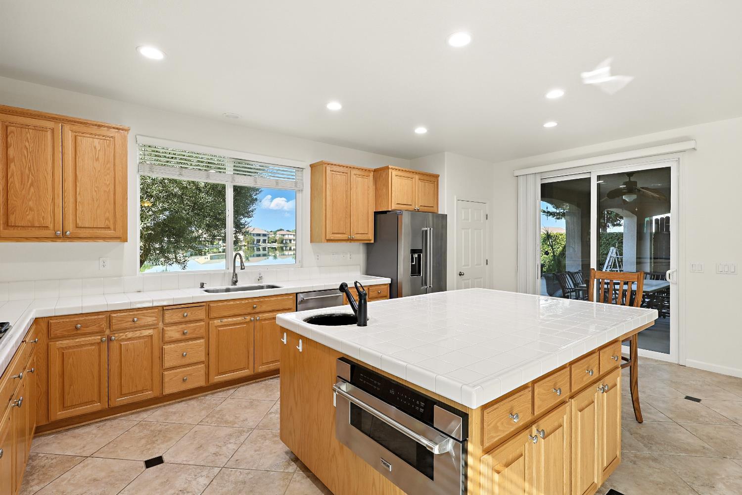 Chowchilla, California, 93610, United States, 5 Bedrooms Bedrooms, ,4 BathroomsBathrooms,Residential,For Sale,2009956