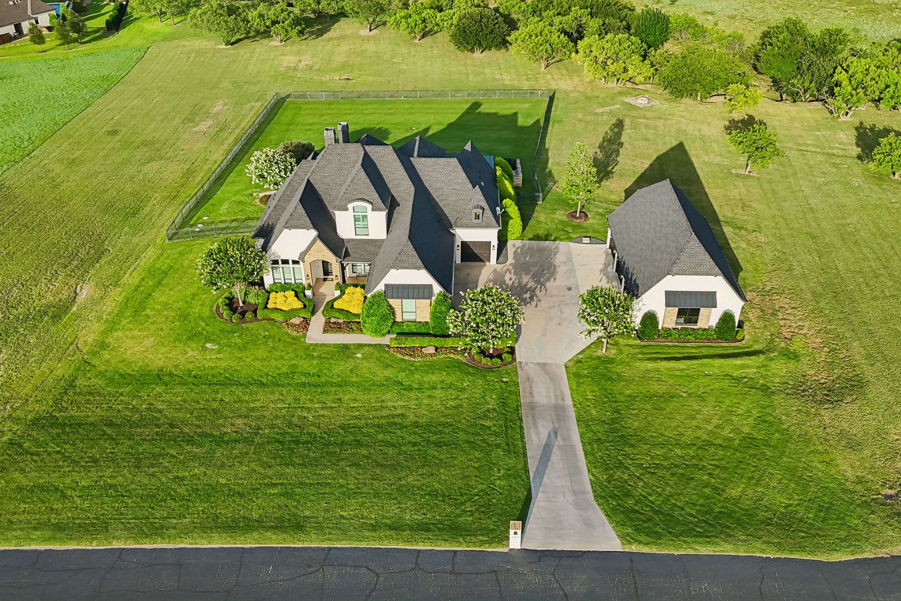  107 Brazos Court, Aledo, TX, 76008 - 物件實景