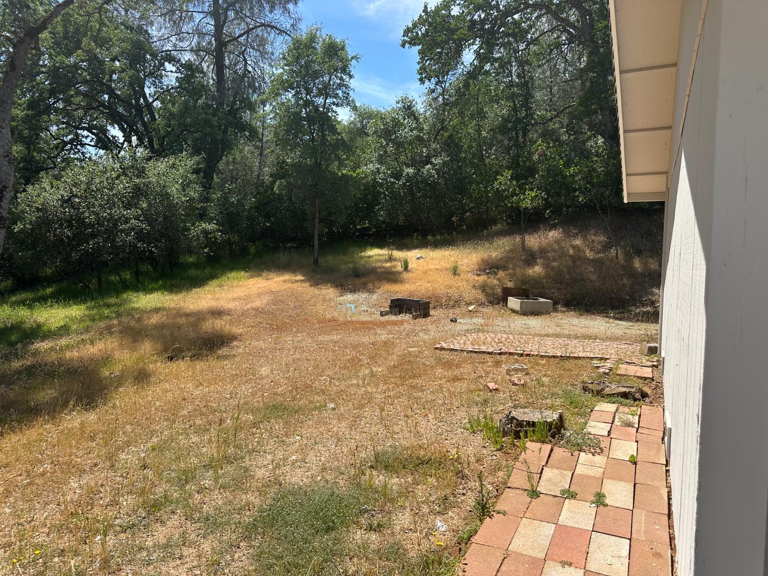 Shingle Springs, California, 95682, United States, 3 Bedrooms Bedrooms, ,2 BathroomsBathrooms,Residential,For Sale,1882228