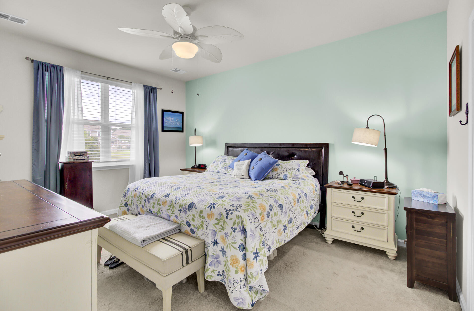Johns Island, South Carolina, 29455, United States, 4 Bedrooms Bedrooms, ,2 BathroomsBathrooms,Residential,For Sale,1932477