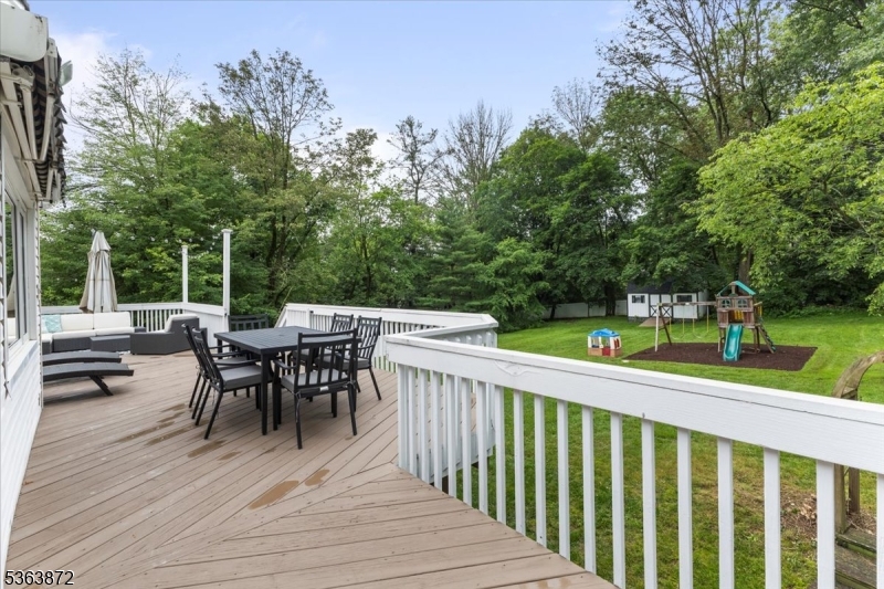 Berkeley Heights, New Jersey, 07922, United States, 4 Bedrooms Bedrooms, ,3 BathroomsBathrooms,Residential,For Sale,1931712