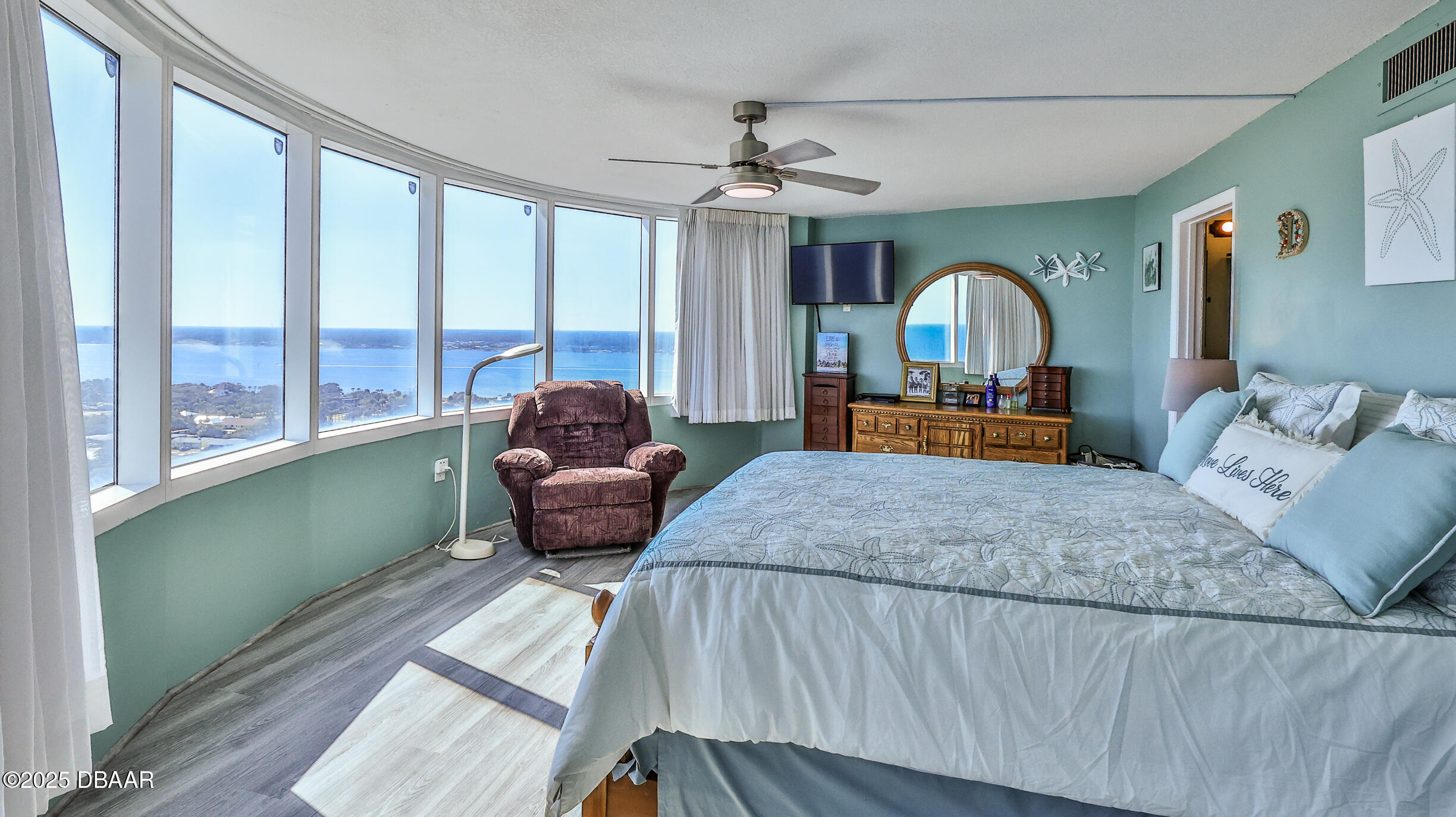 Daytona Beach Shores, Florida, 32118, United States, 2 Bedrooms Bedrooms, ,2 BathroomsBathrooms,Residential,For Sale,1993266