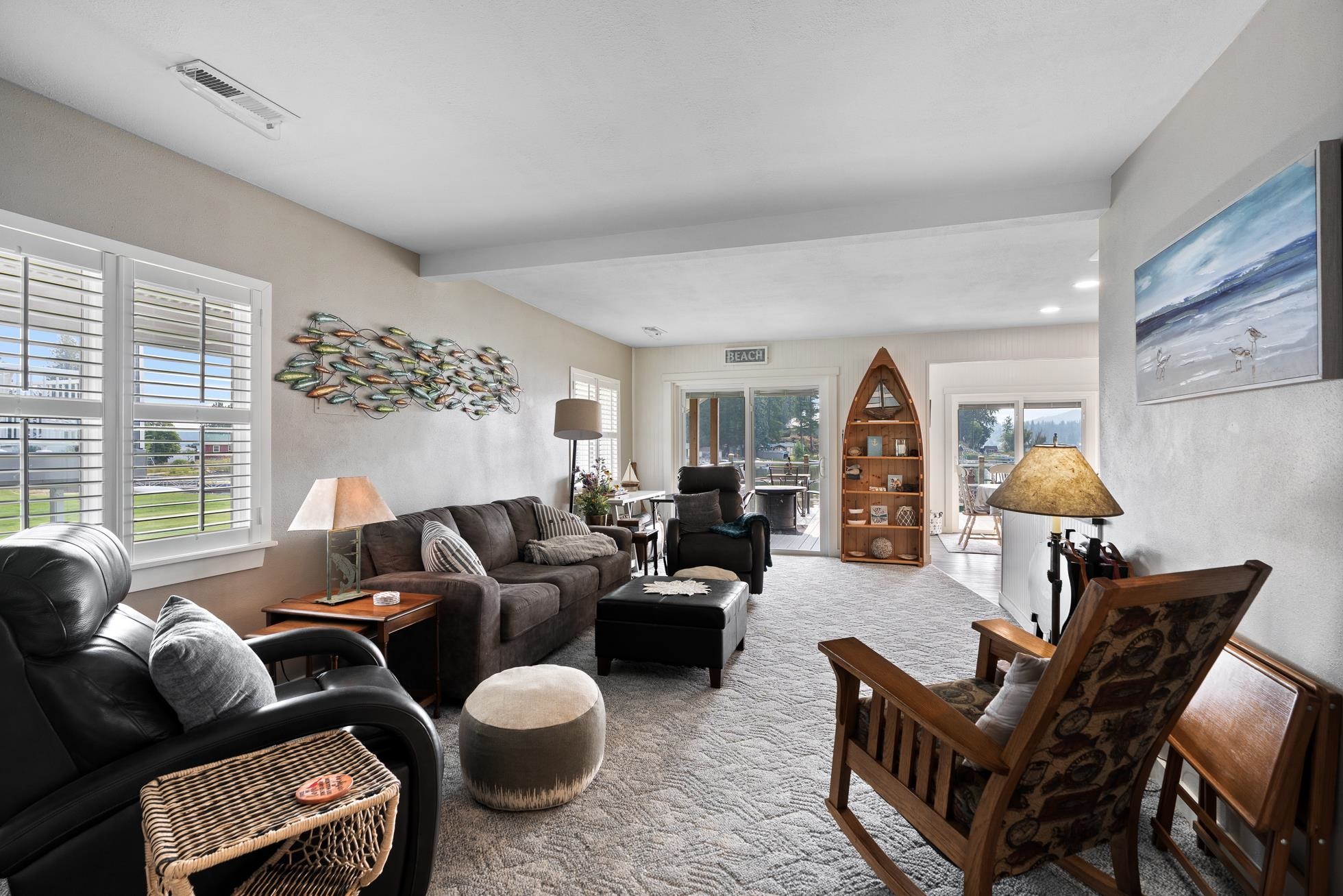 Newport, Washington, 99156, United States, 2 Bedrooms Bedrooms, ,2 BathroomsBathrooms,Residential,For Sale,1937533