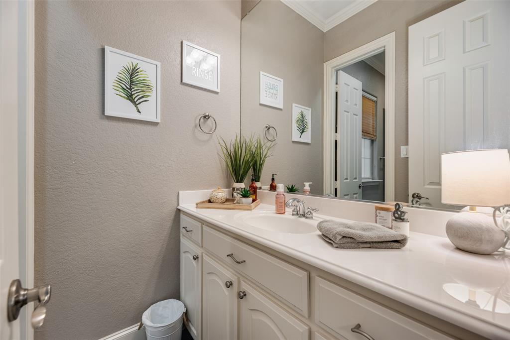 Azle, Texas, 76020, United States, 6 Bedrooms Bedrooms, ,4 BathroomsBathrooms,Residential,For Sale,2048000